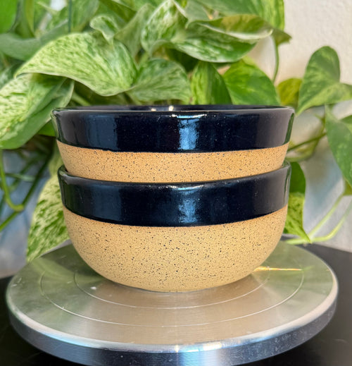 Black Bowl Set