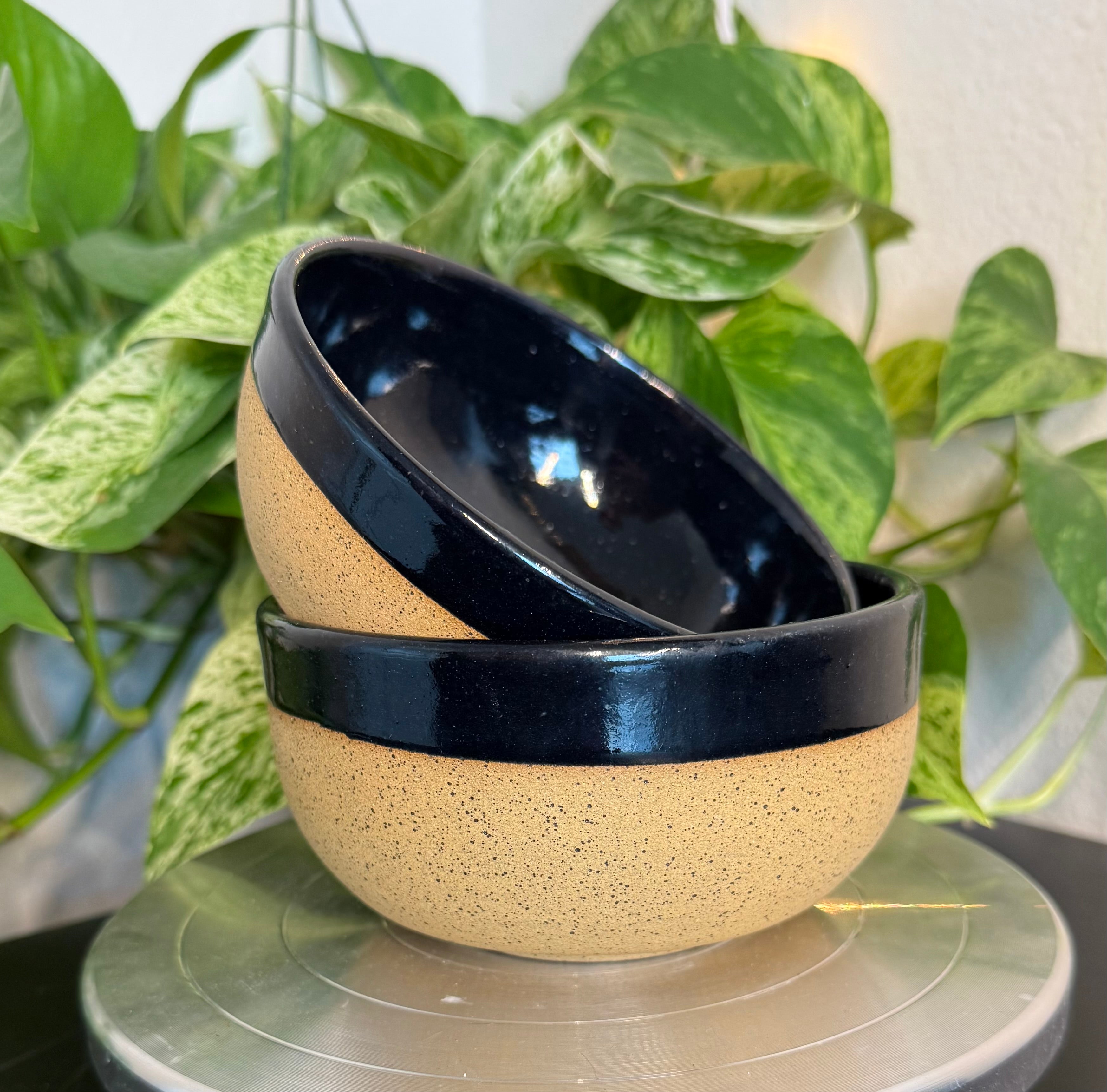 Black Bowl Set
